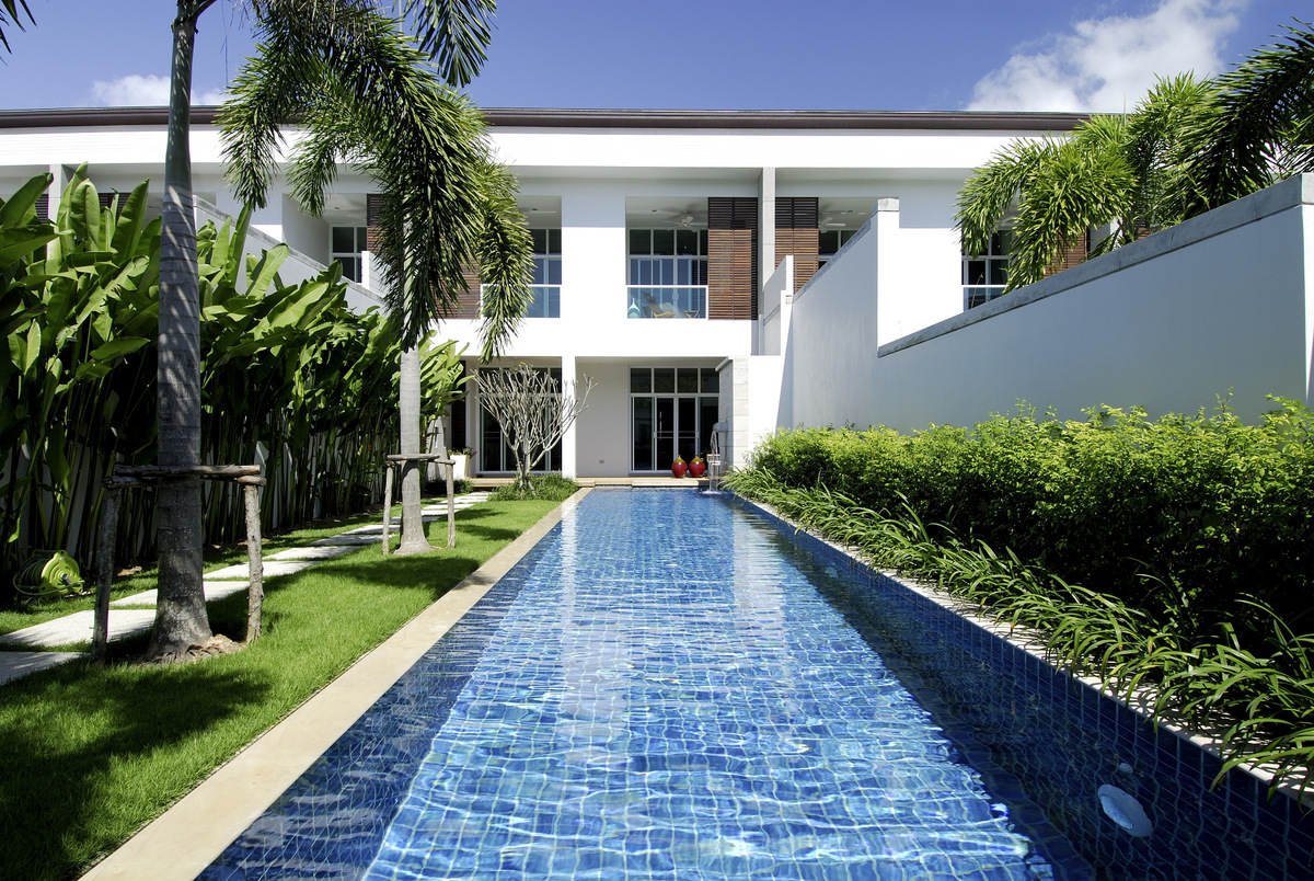3 bedroom elegant pool villa in Bangtao