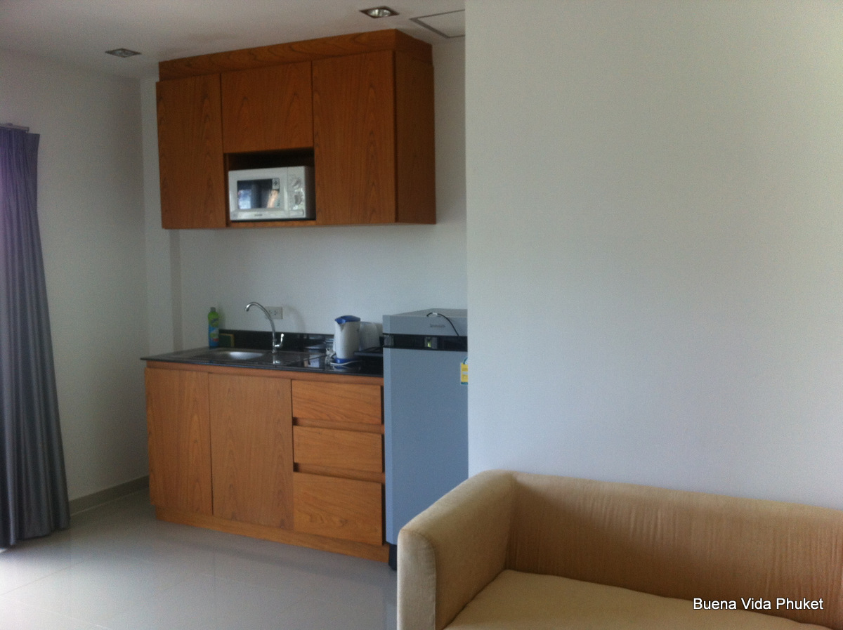 1 Bedroom apartment in the center of Nai Harn