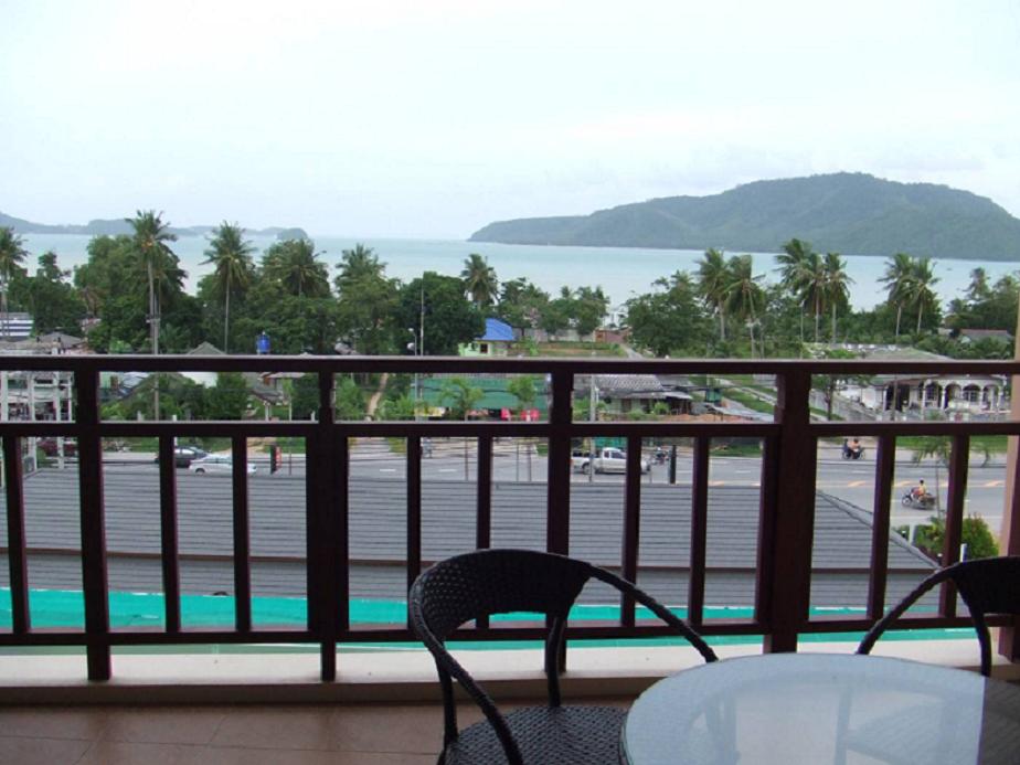 2 bedroom seaview apartment in Rawai