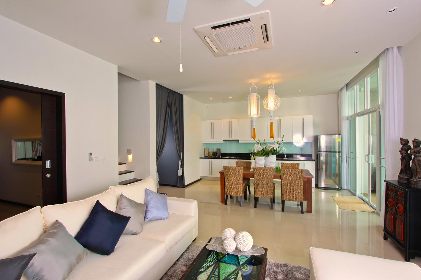 3 bedroom pool villa in the center of Nai Harn