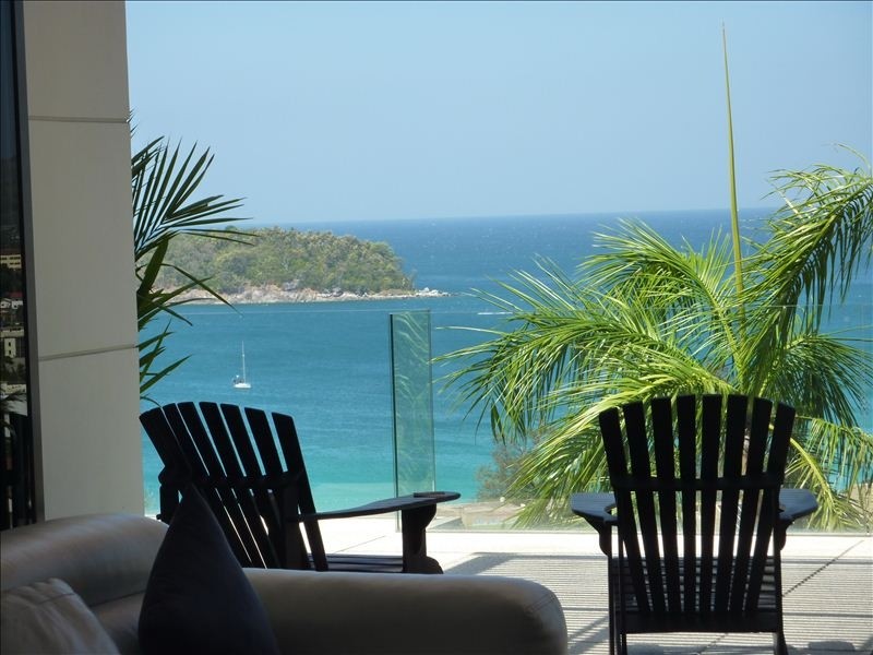 2 bedroom luxury apartment within walking distance to Kata beach