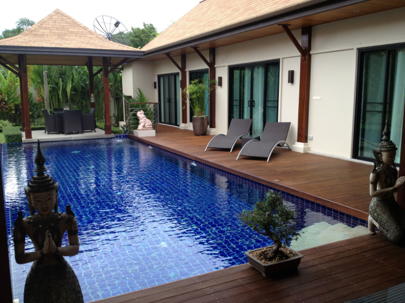 3 bedroom tropical pool villa in Nai Harn