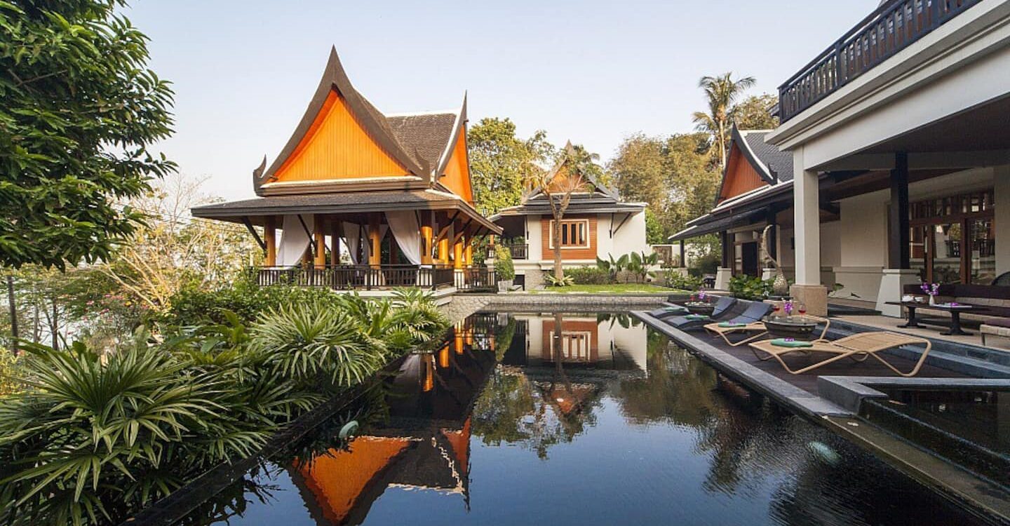 5 + 1 bedroom luxury Asian villa in Rawai