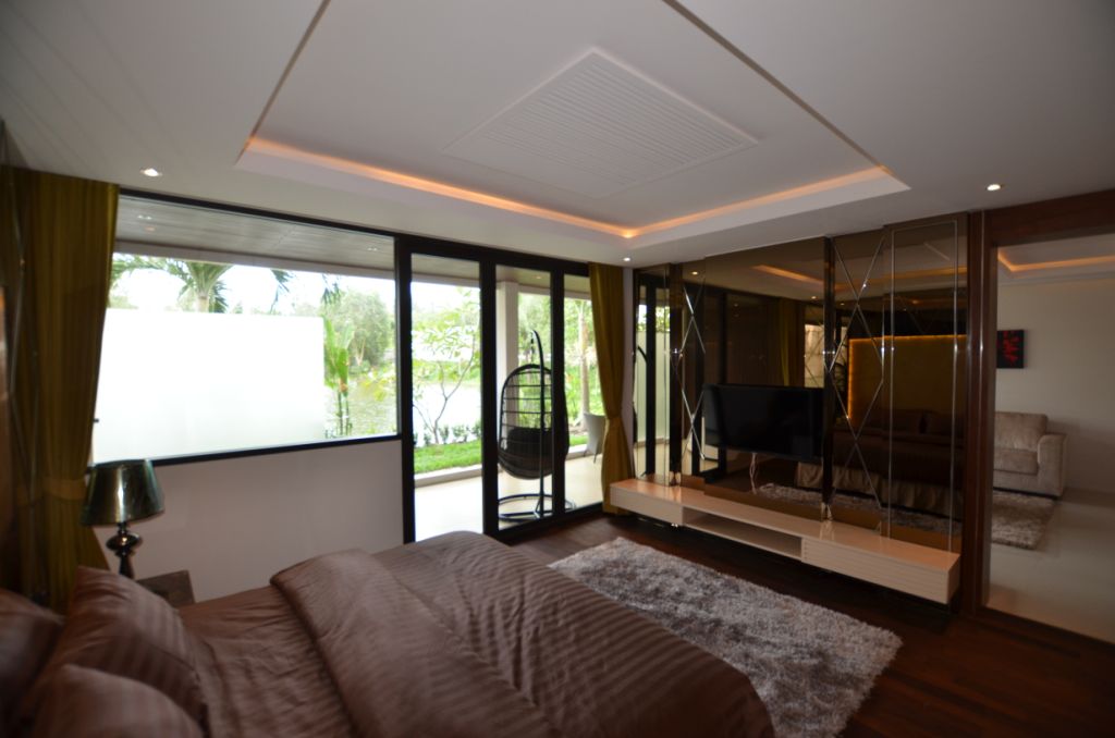 2 bedroom stylish luxury apartment in Bangtao