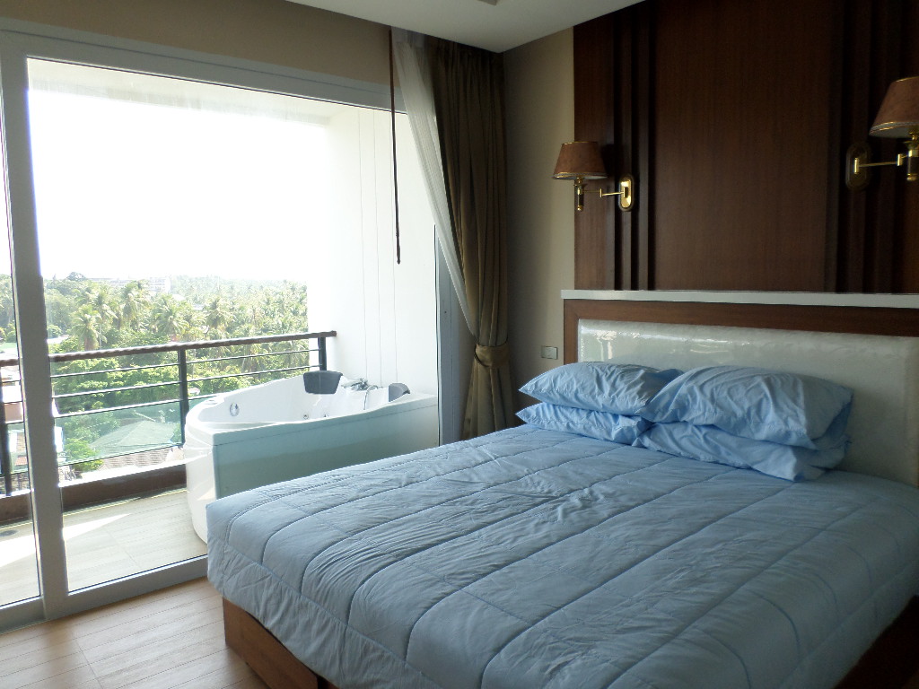 2 bedroom seaview apartment in Karon