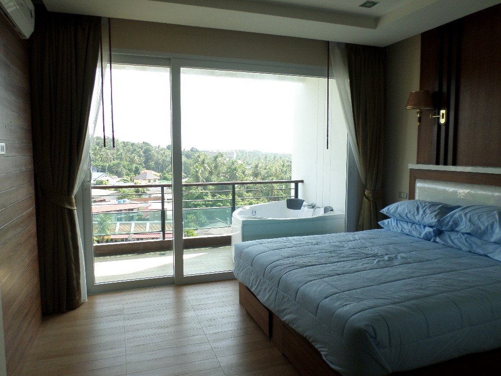 2 bedroom seaview apartment in Karon