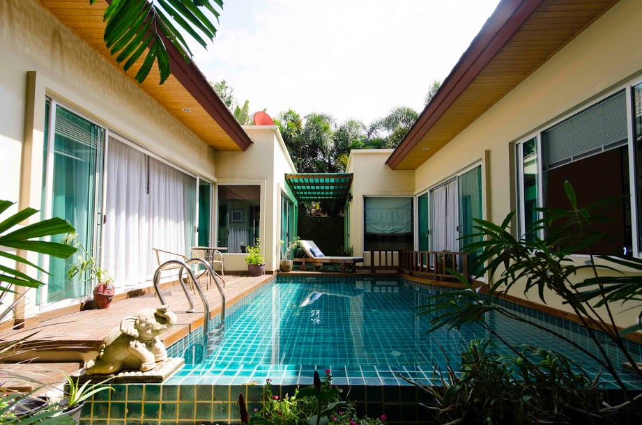 2 bedroom Karon villa inside guarded estate