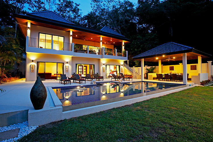 6 bedroom luxury villa in Nai Harn