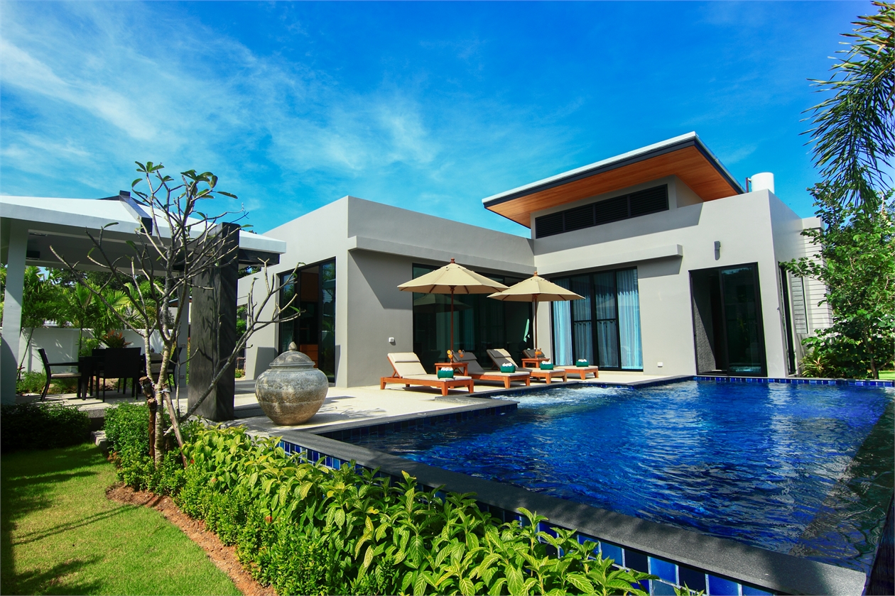 3 bedroom pool Garden – villa in Nai Harn