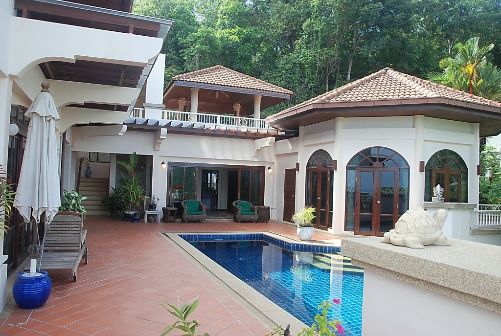 5 bedroom sea view villa in Panwa