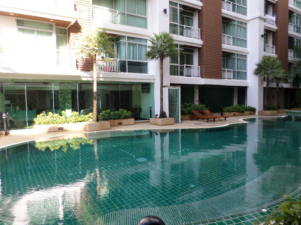 1 bedroom apartment in Patong near center