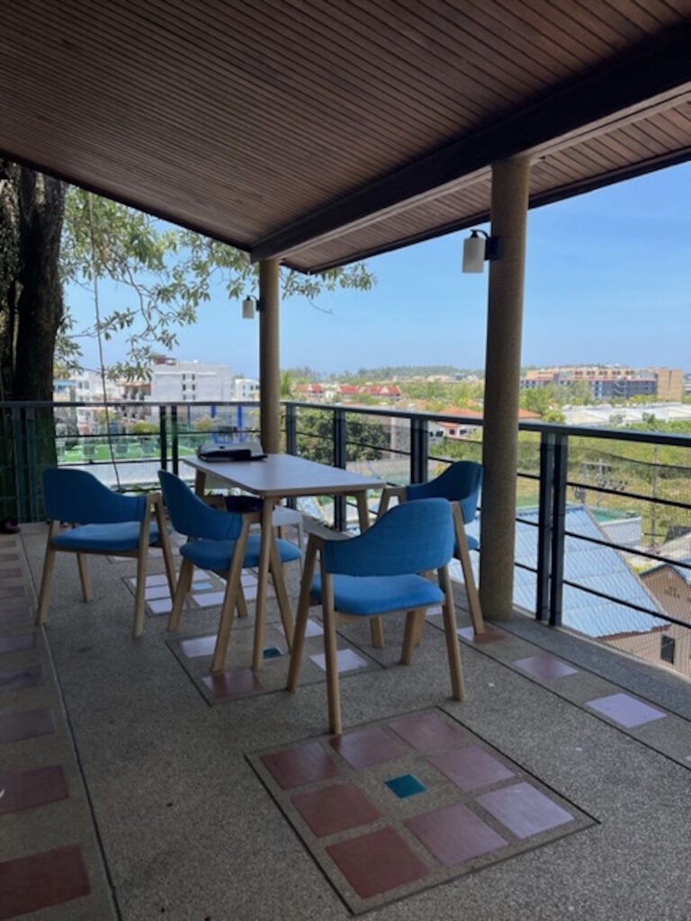 2 bedroom apartment in Kata with beautiful sunset views