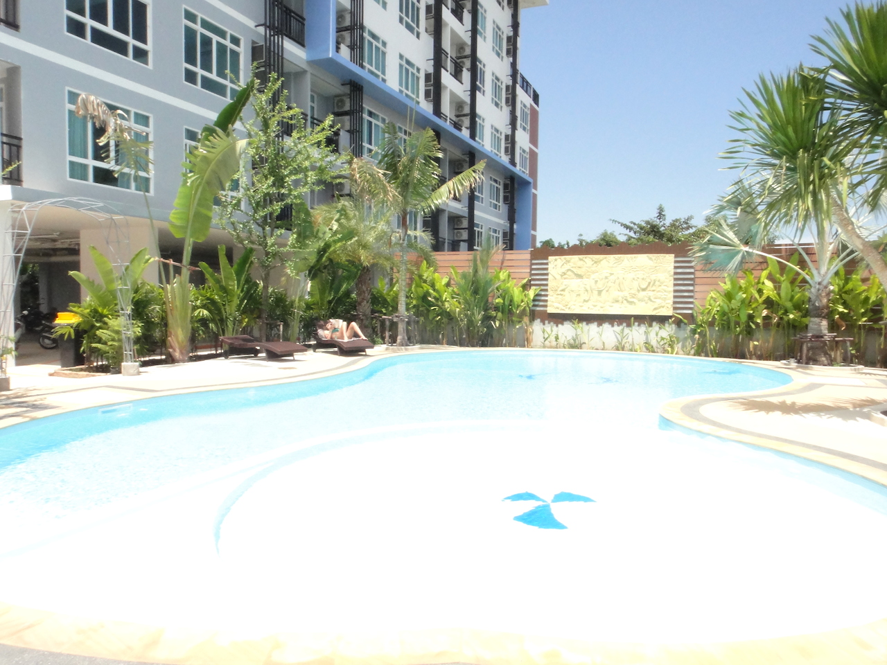1 bedroom apartment inside Chalong pool complex