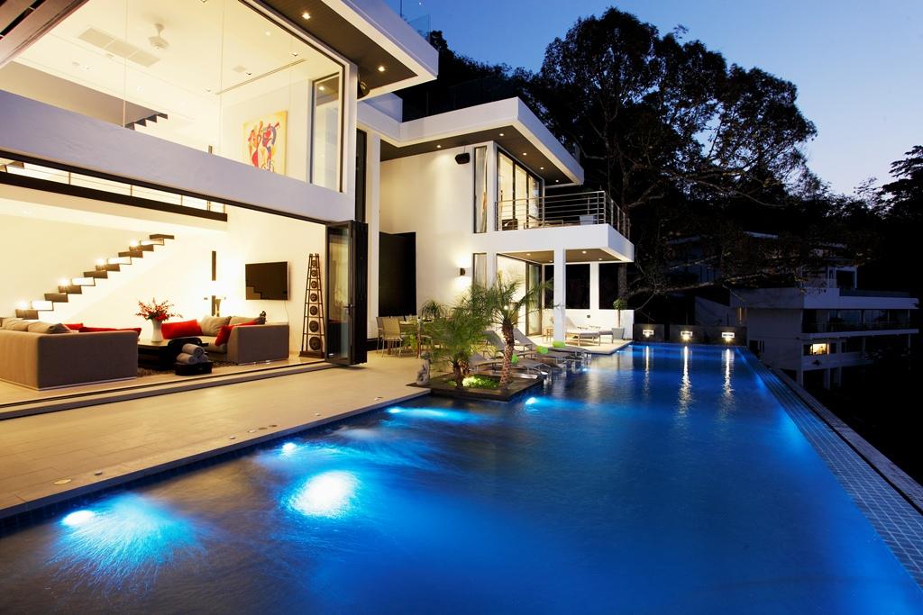 6 bedroom luxury villa overlooking Surin beach