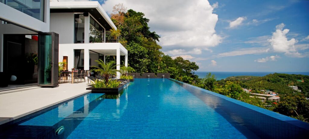 8 bedroom villa with stunning views of Surin beach