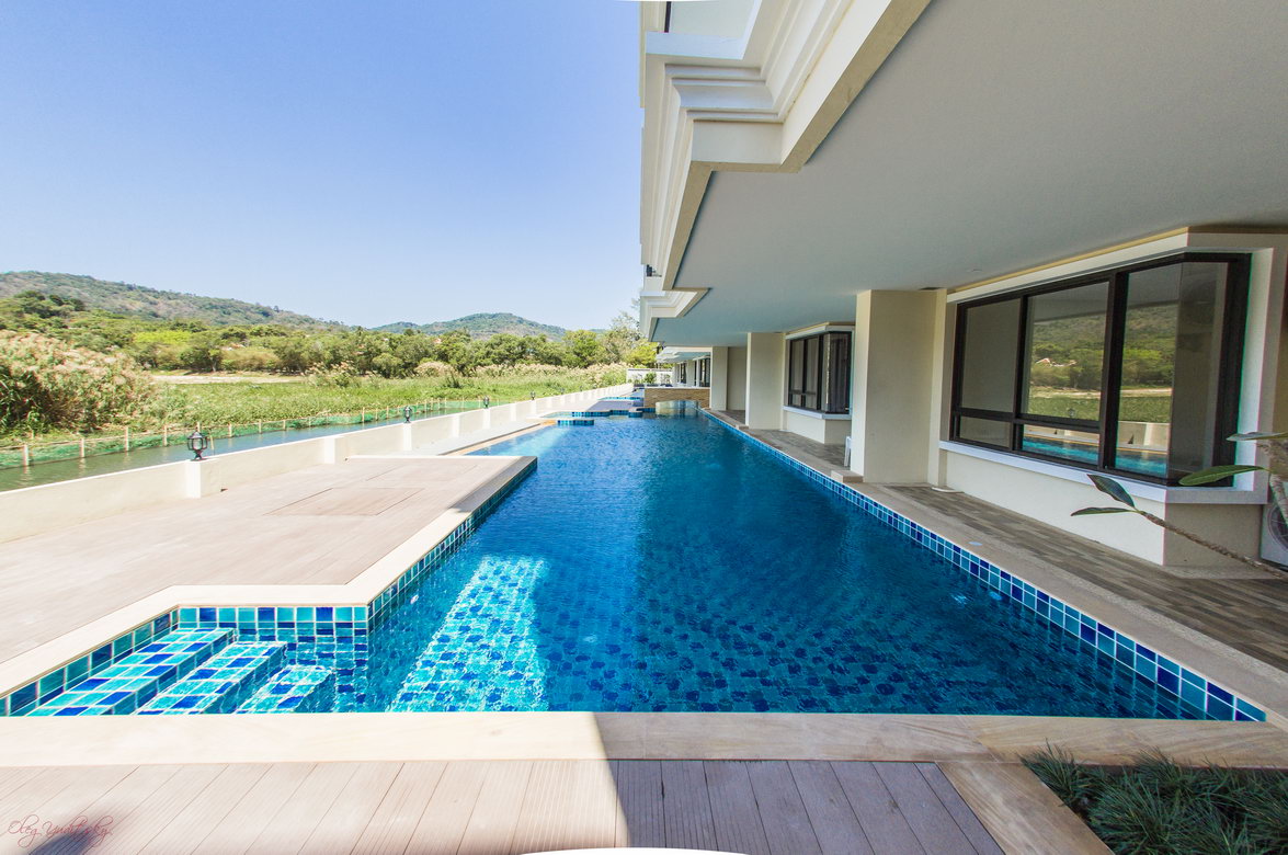 2 bedroom apartment for sale walking distance to Nai Harn beach