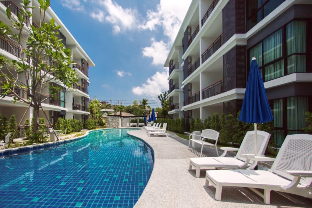 2 bedroom apartment on Rawai beach