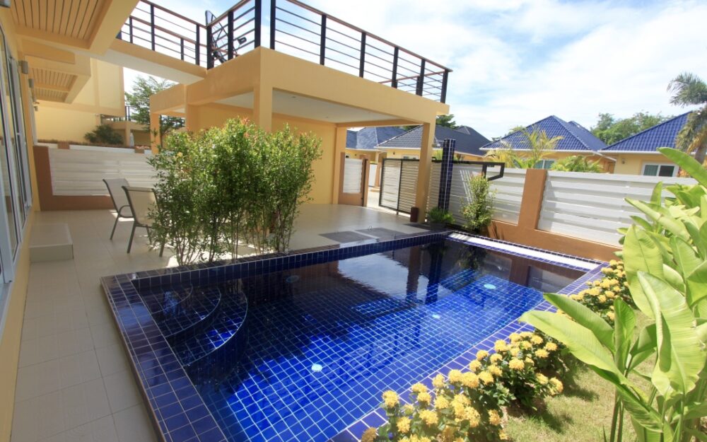 5 bedroom villa newly built inside gated area