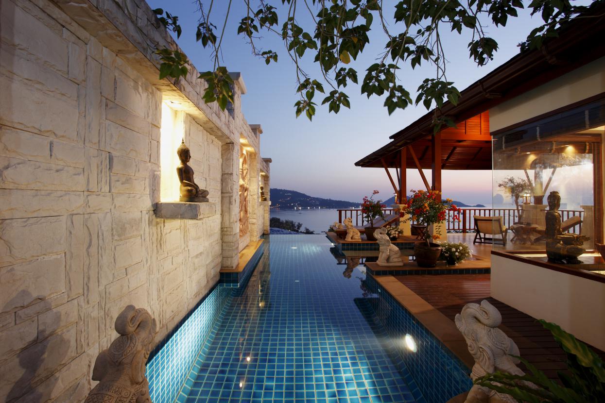 3 bedroom villa with Patong bay sea view