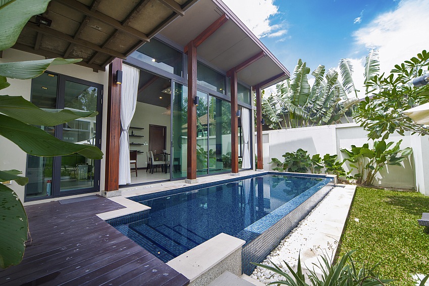 2 bedroom tropical villa in Bangtao