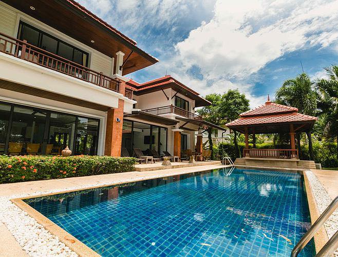 4 Bedroom pool villa overlooking Golf Course in Laguna Bangtao