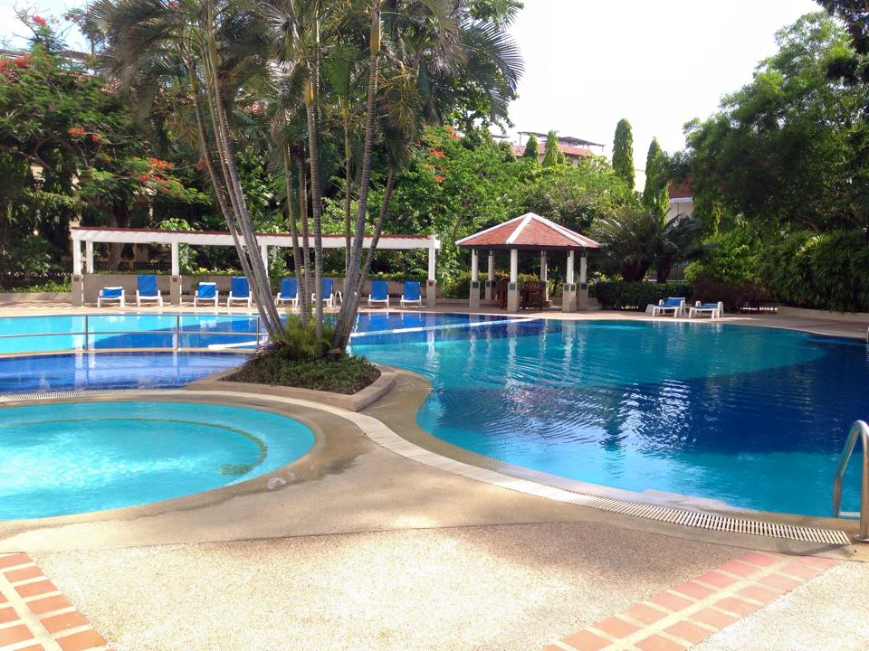 1 bedroom apartment only 2 min. walk to Karon beach