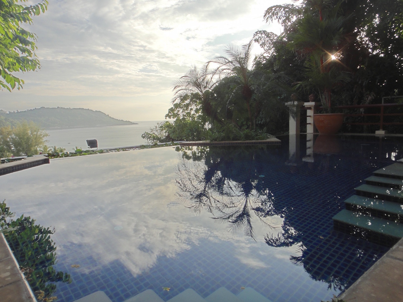 2 bedroom apartment in Kata Noi with amazing sunset views