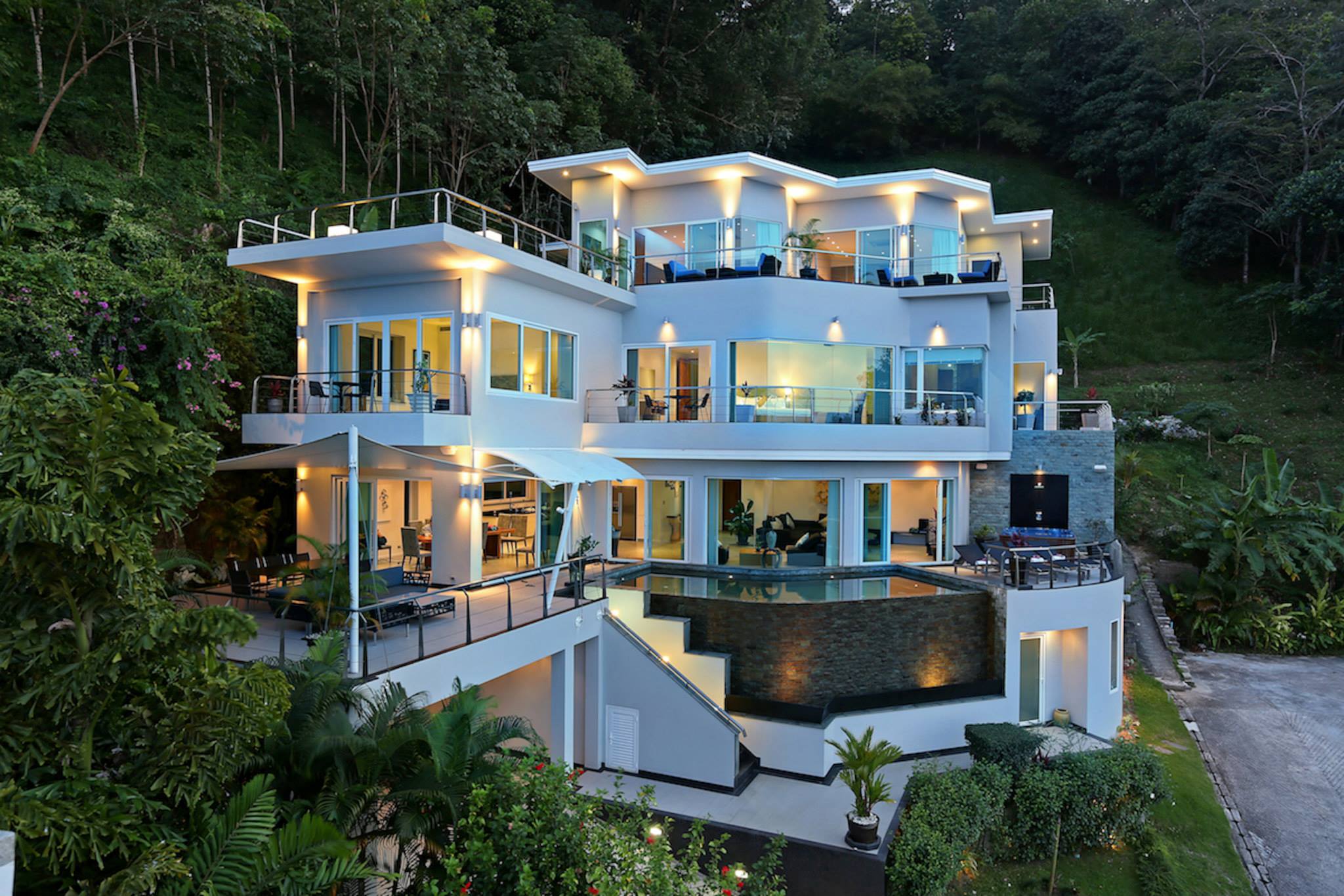 7 bedroom sea view villa in Bangtao