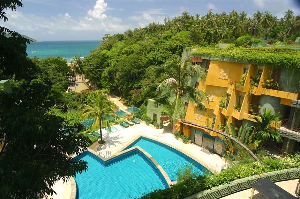 1 bedroom sea view apartment 2 min. walk to Kata beach