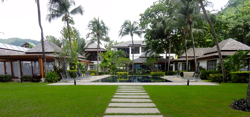 3 bedroom beachfront villa in Bangtao