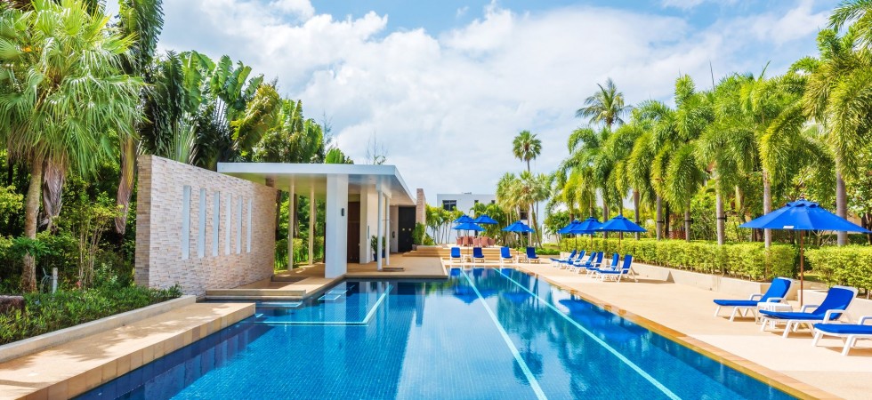 3 bedroom luxury penthouse in Layan beach