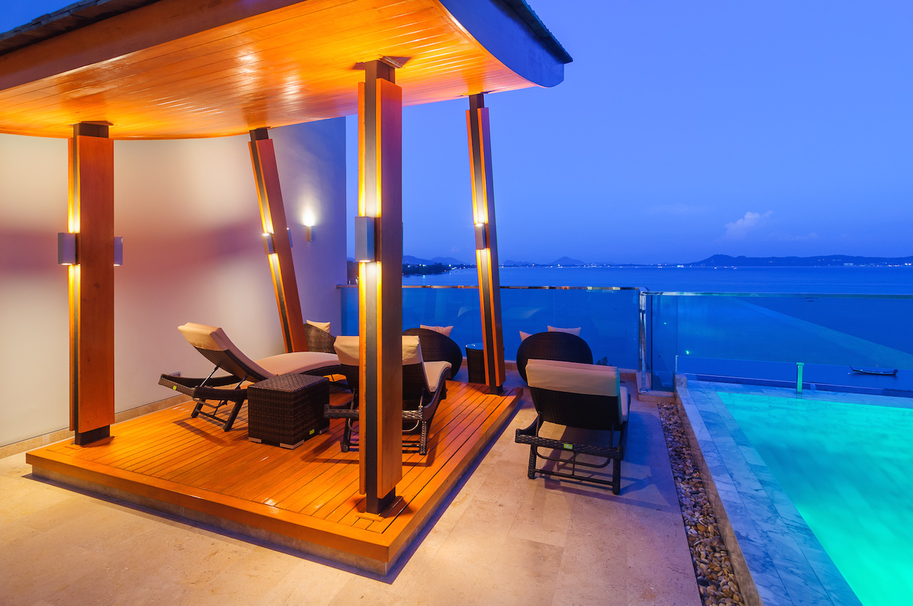 4 bedroom Infinity Pool New Luxury 5 floor villa in Rawai Complex