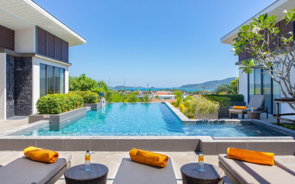 6 bedroom villa with infinity pool in Rawai