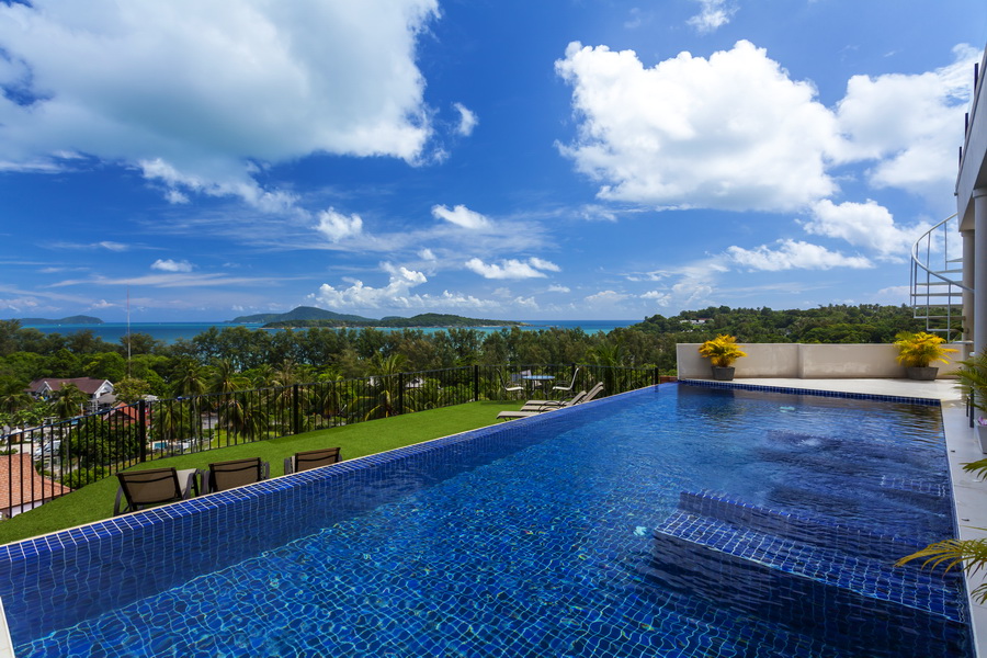 9 bedroom sea-view villa in Rawai