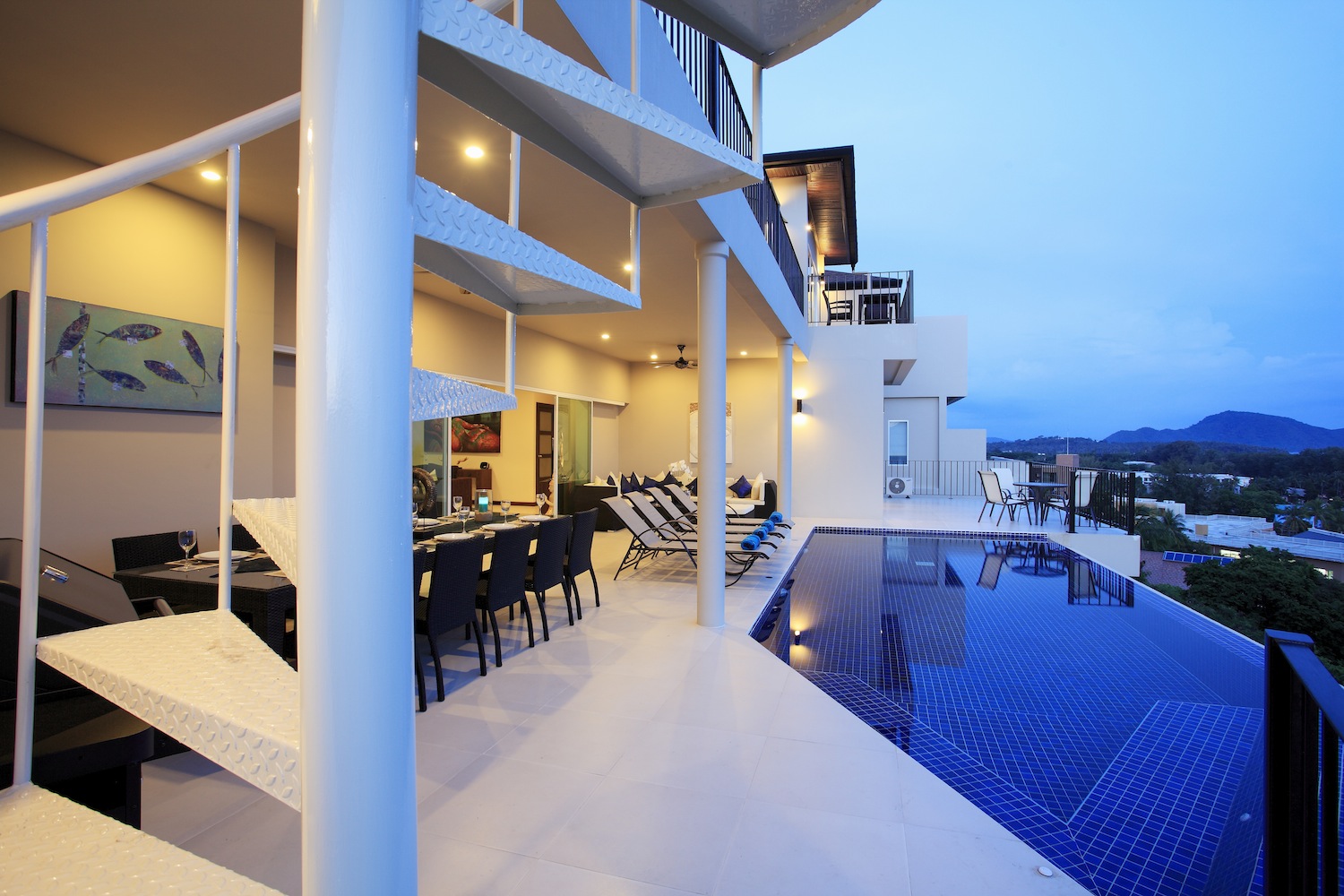 9 bedroom villa in Rawai with beautiful sea views