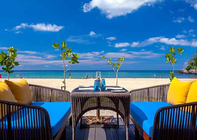 1 bed Deluxe Ocean facing room in Karon beach