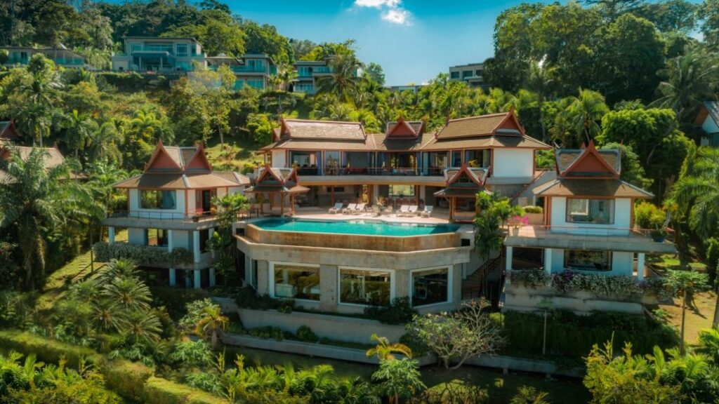 6 bedroom villa with amazing views of Surin