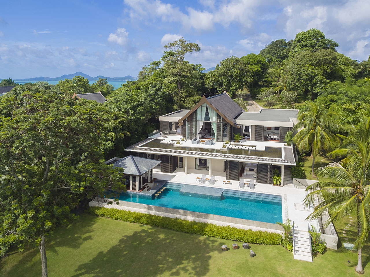 4 bedroom luxury Cape Yamu villa