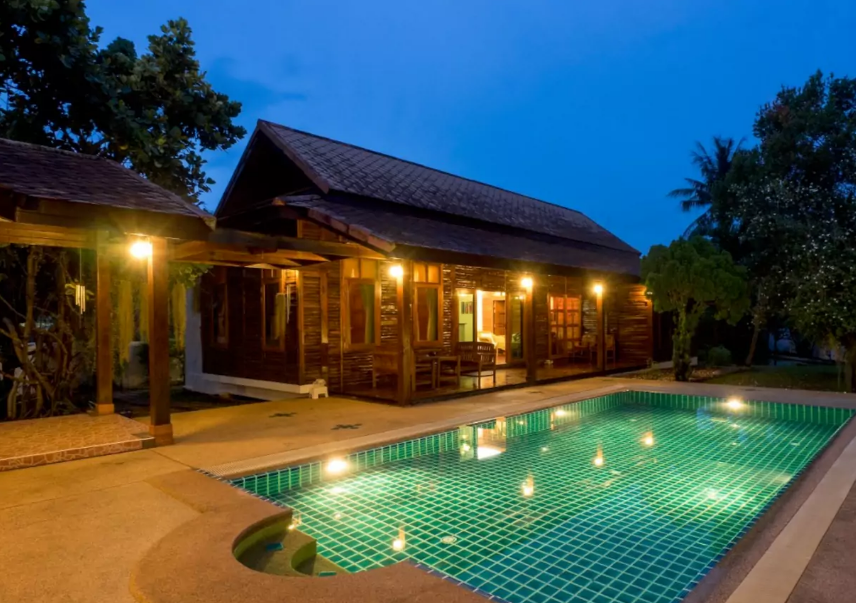 3 bedroom pool villa wooden style 100 meters from Bangtao beach