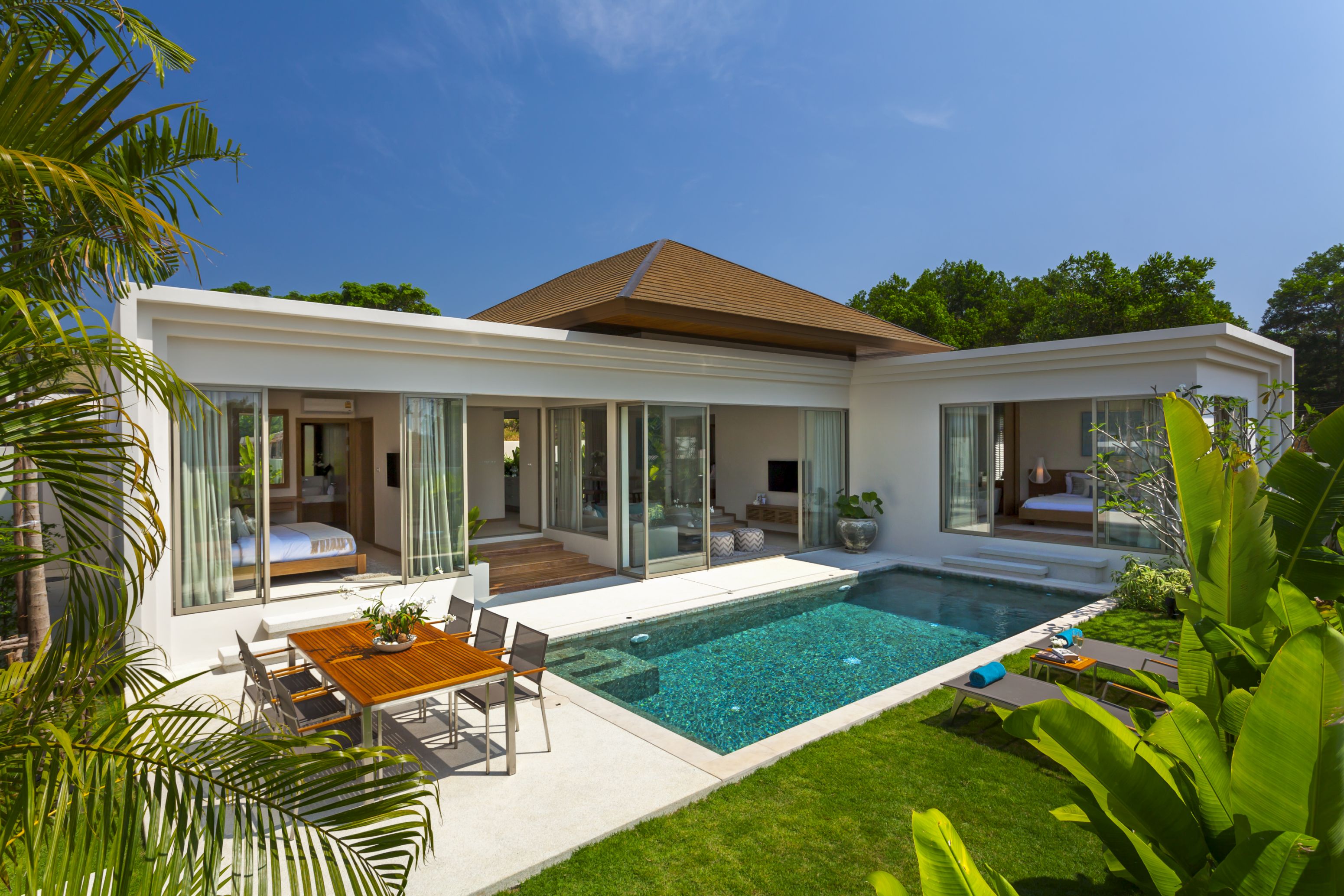 3 bedroom high-quality villa in Bangtao for sale
