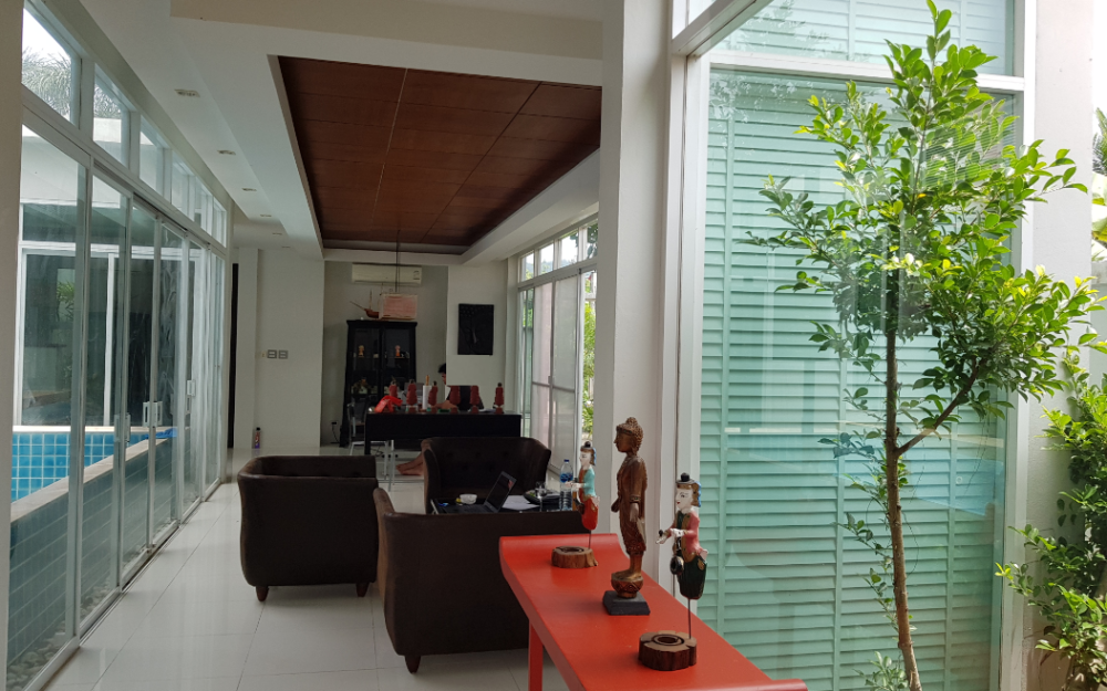 4 bedroom villa in Nai Harn area