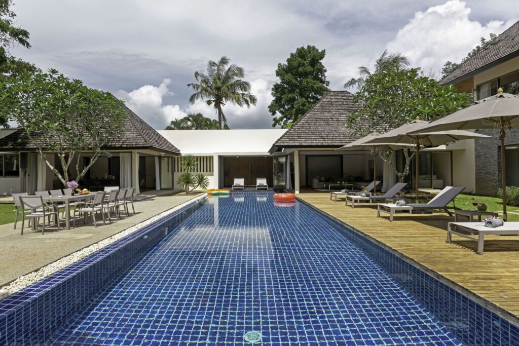 5 bedroom spacious pool villa in Layan