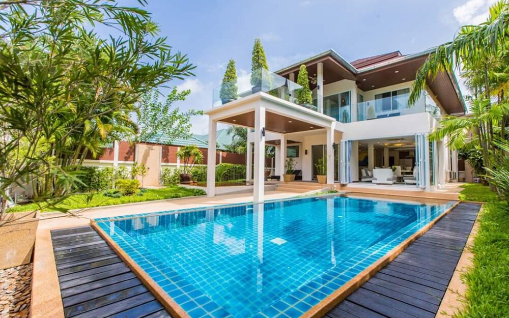 4 bedroom spacious  villa in Nai Harn