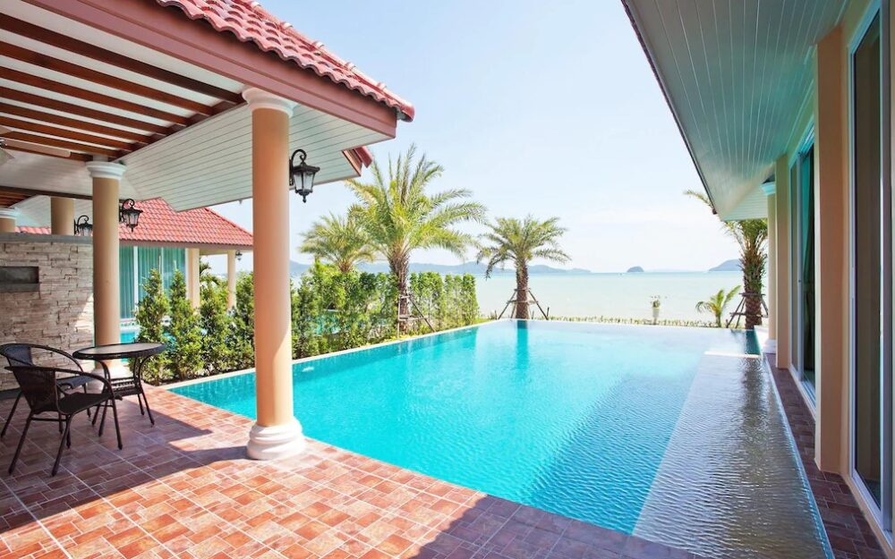 3 bedroom beachfront villa facing Chalong bay