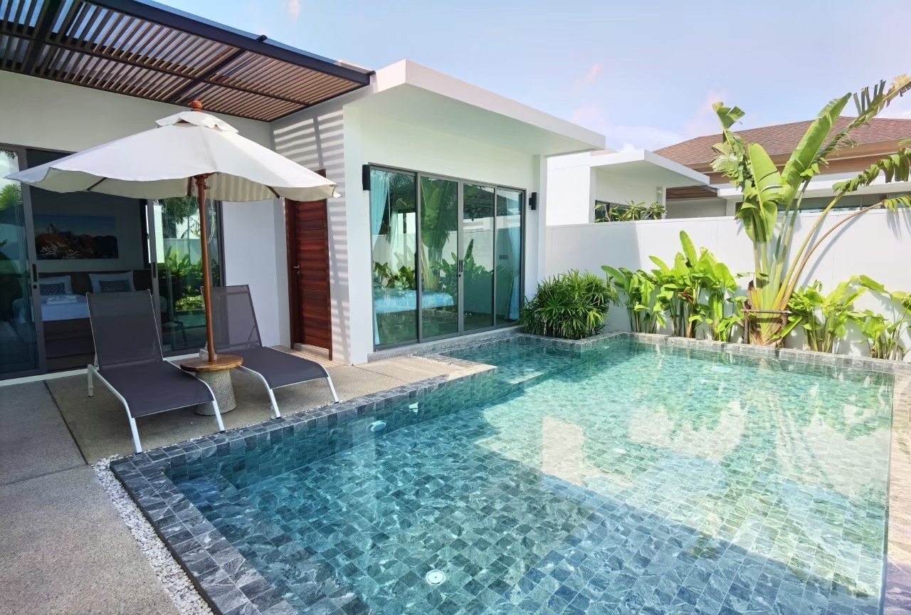 2 bedroom villa near Boat Avenue Bangtao