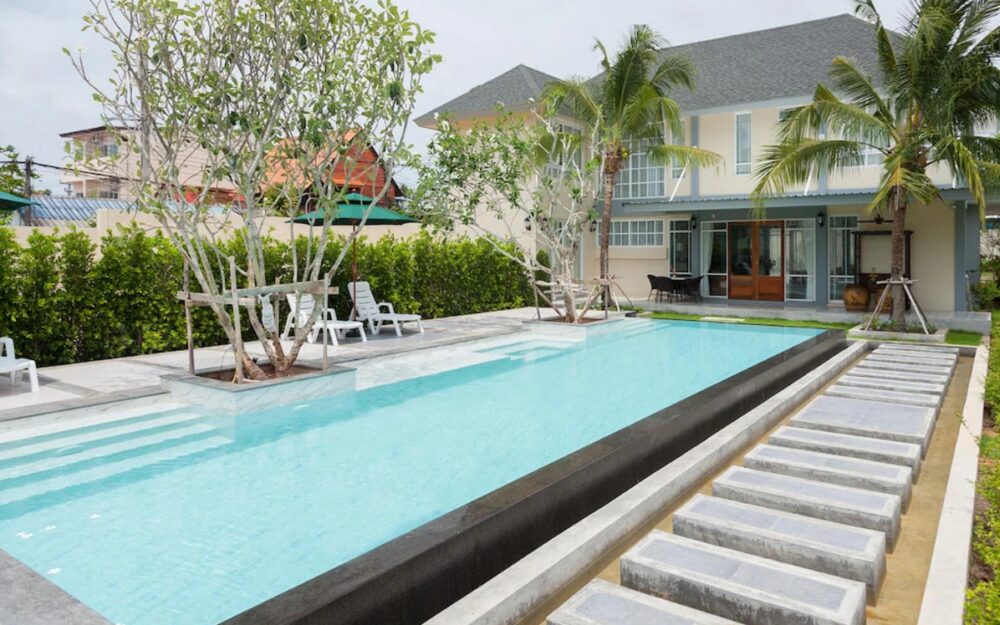 10 bedroom Garden pool villa in Rawai beach