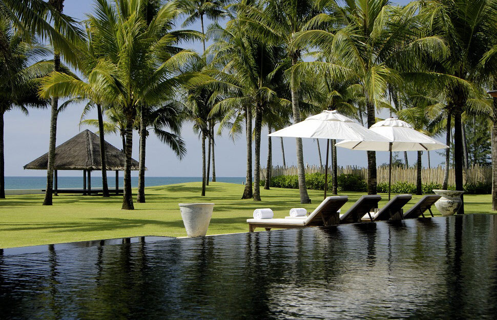 7 bedroom Beach front Luxury Tropical villa in Phuket